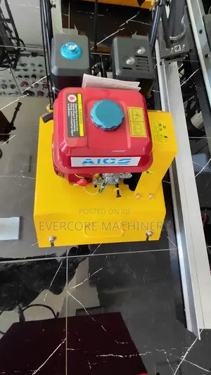 Aico Japan 90kg Plate Compactor Machine Petrol Engine.
