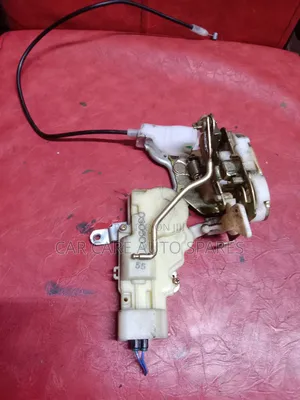Door Lock Toyota Vitz