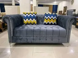 2-Seater Grey Button-Tufted Chesterfield Loveseat