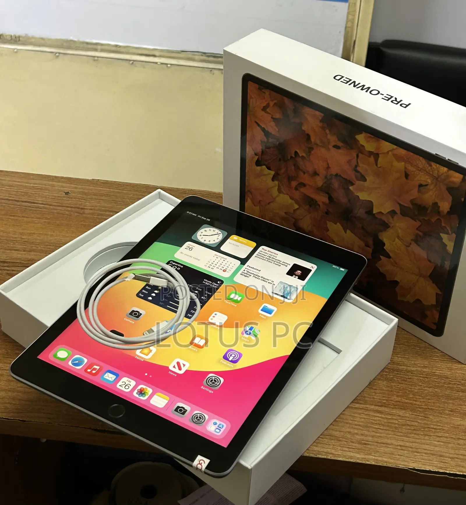 New Apple iPad 9.7 128 GB Gray