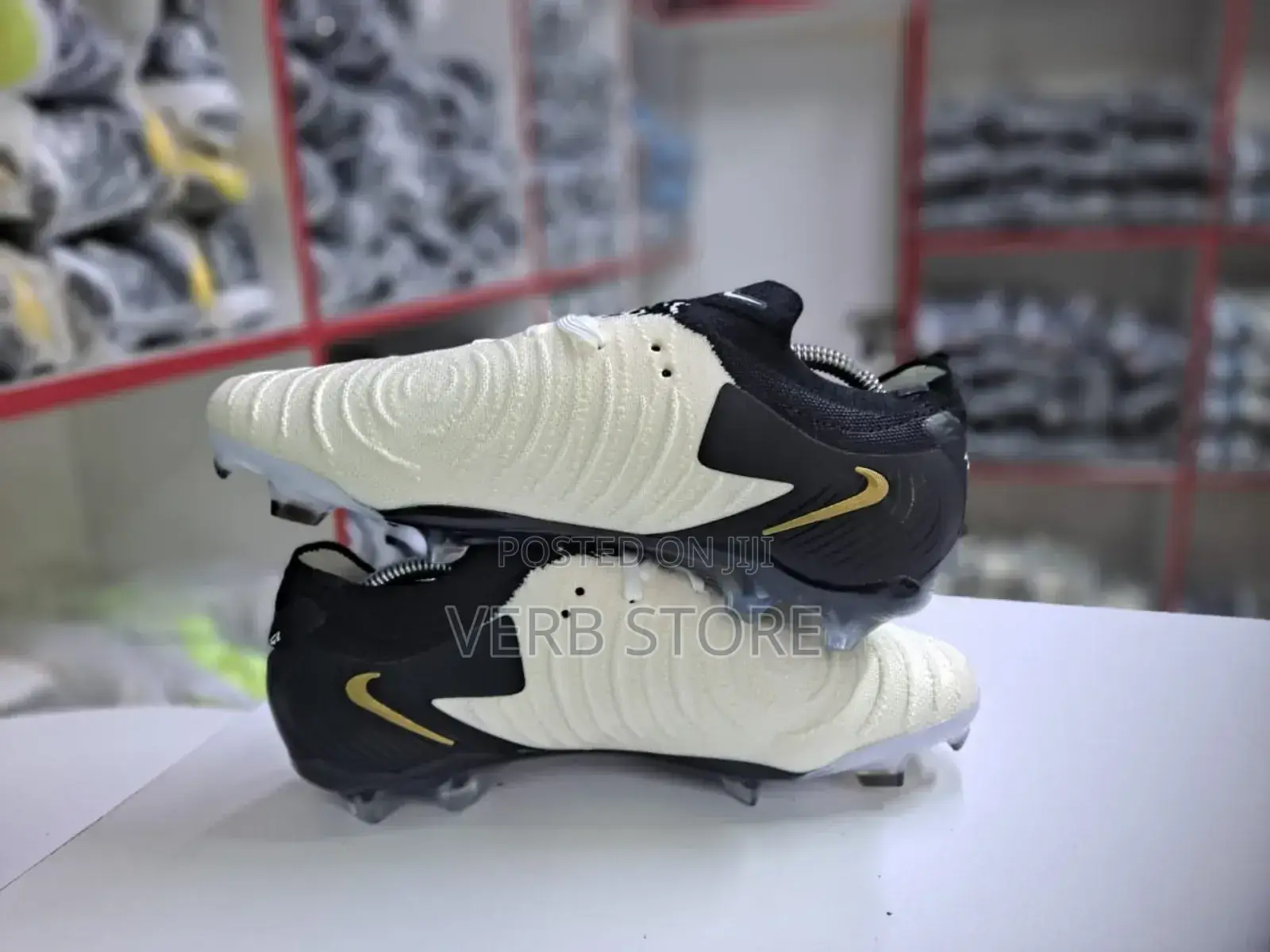Phantom Luna Football Boots