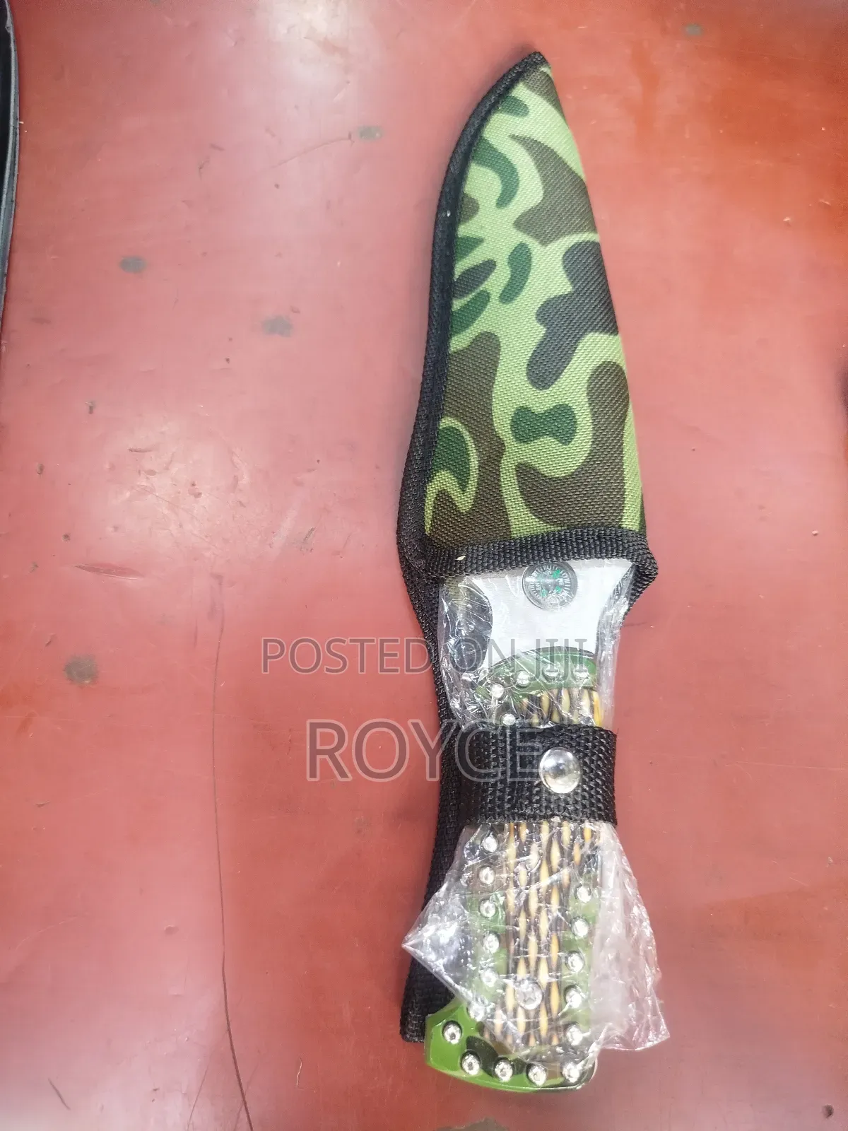 Tactical Knife With Compass