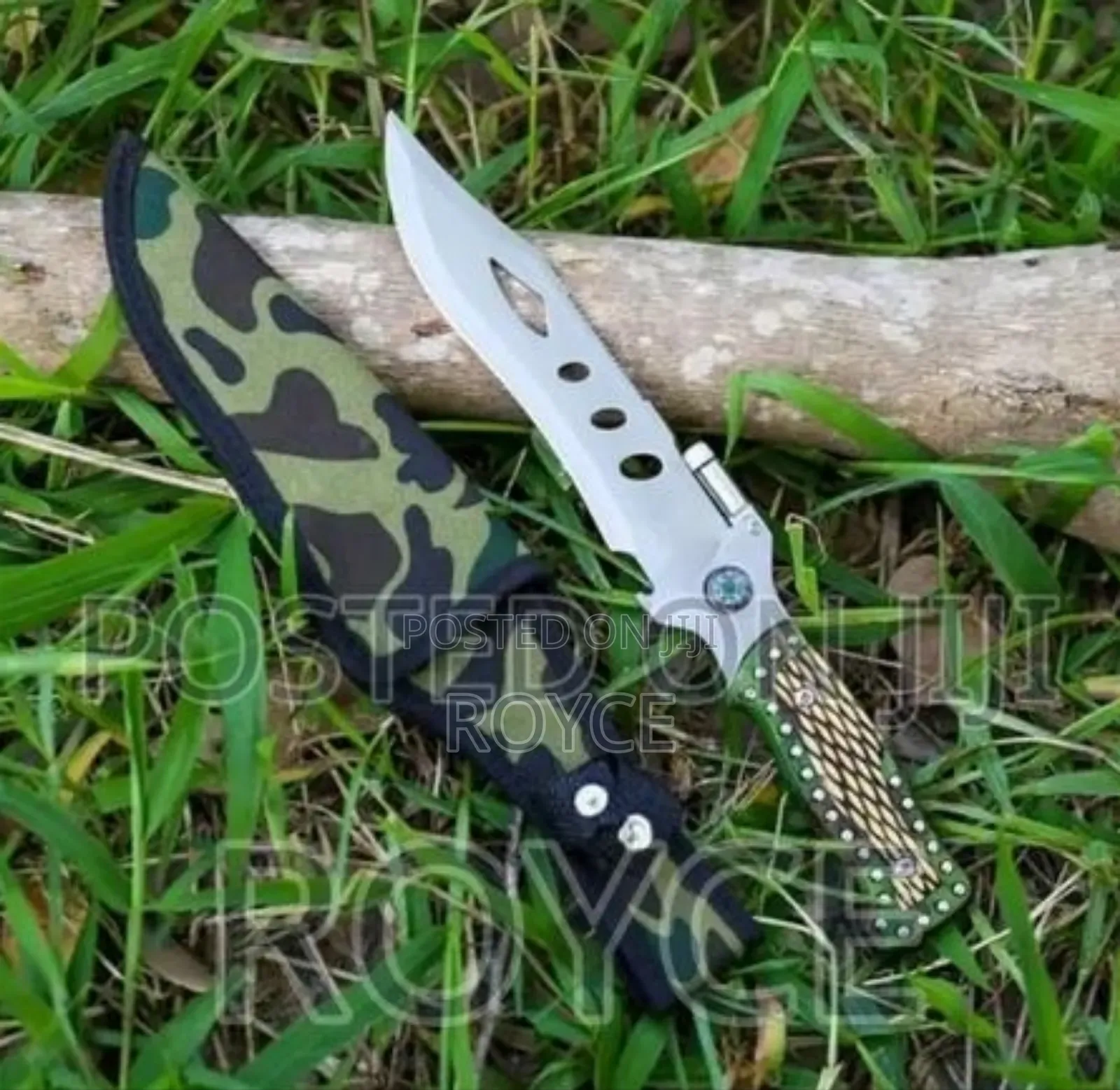 Tactical Knife With Compass