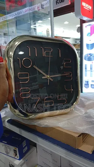 1080p Wall Clock Motion Activated Camera
