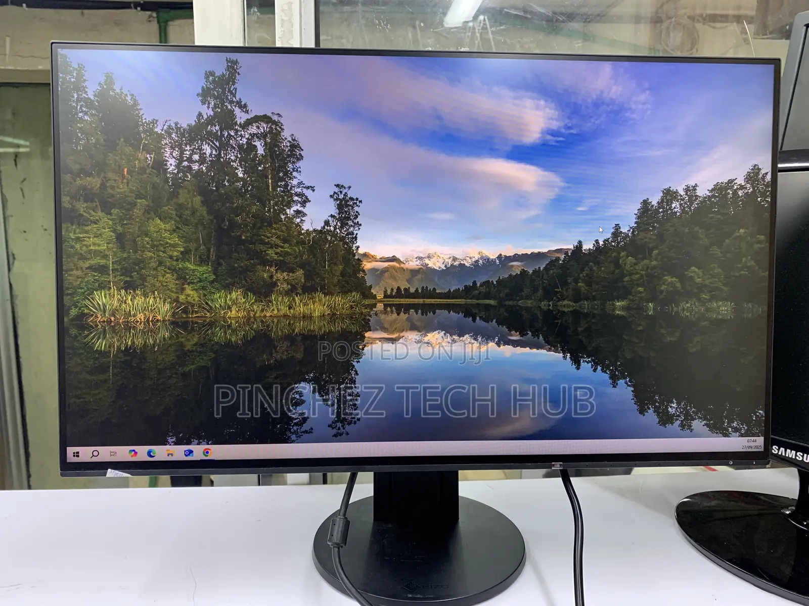 Eizo 24 Inches Monitor