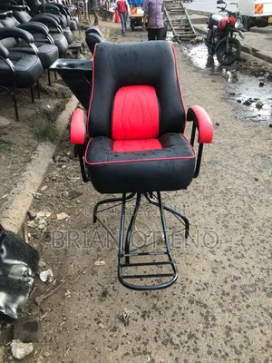 Barber Chairs With Simple Stand