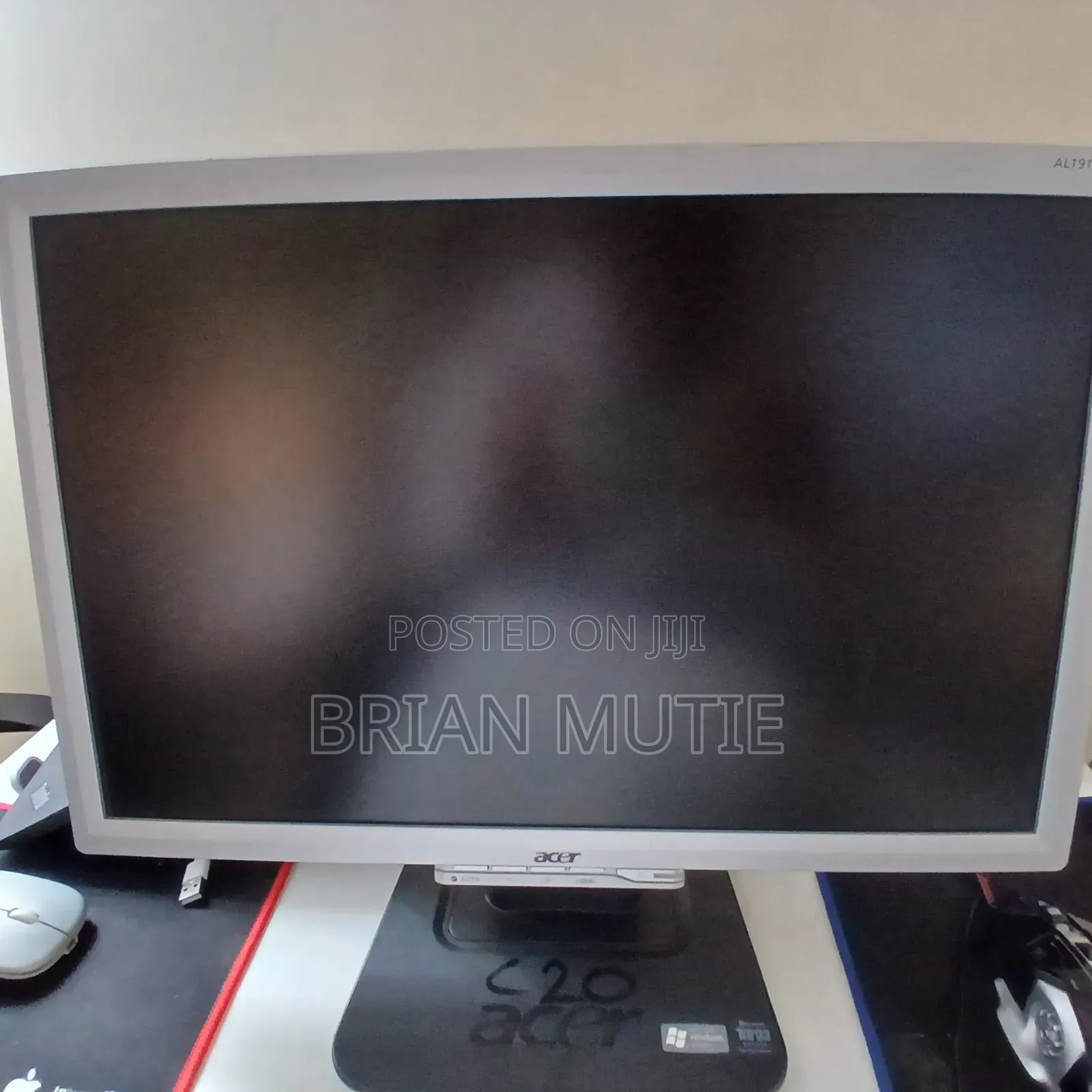 Acer A1916w