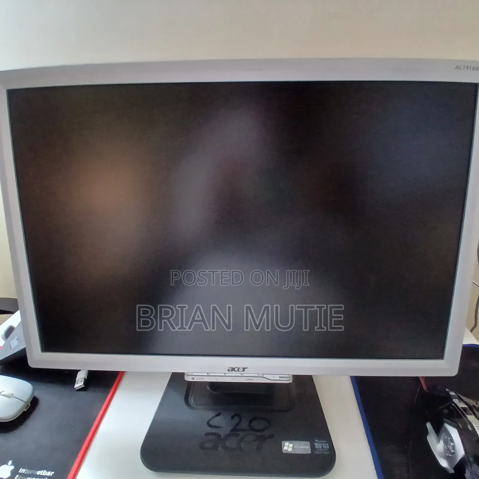 Acer A1916w
