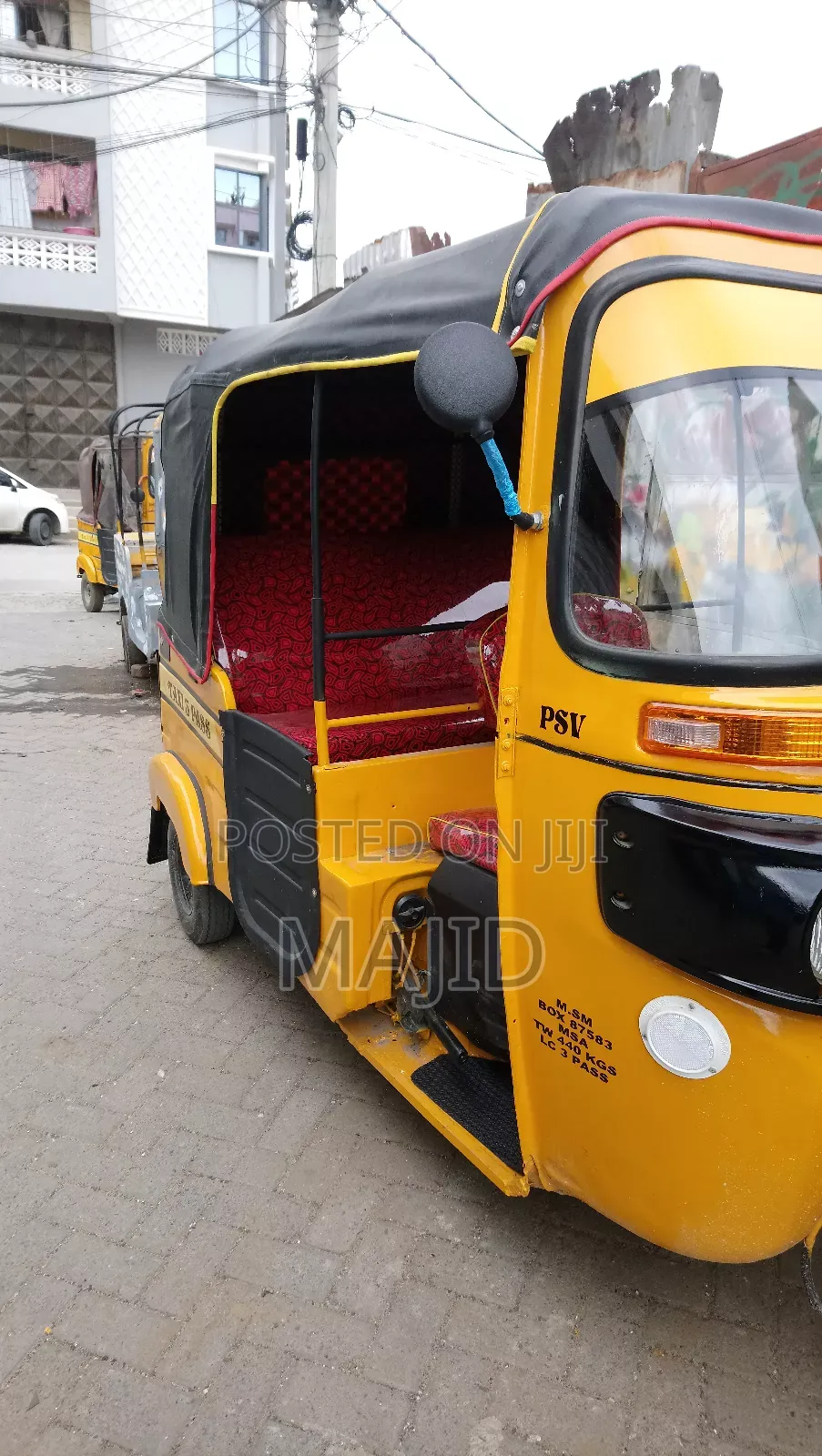 Bajaj RE 2019 Yellow