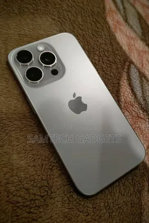 Apple iPhone 15 Pro 256 GB Silver