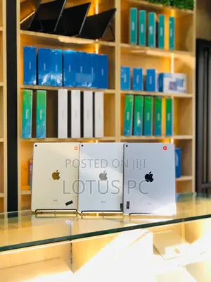 Apple iPad Air 128 GB Silver