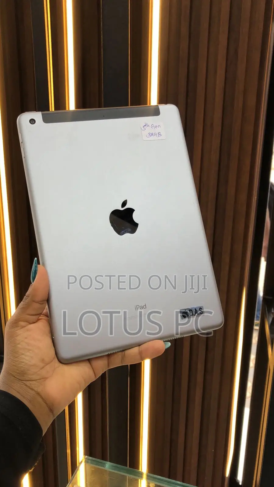 Apple iPad 9.7 128 GB Gray