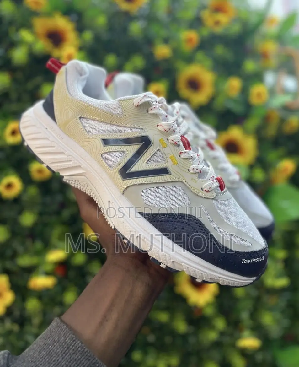 Quality New Balance Toe Protect Size 40-44