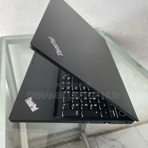 Laptop Lenovo Thinkpad E15 16GB Intel Core I5 SSD 512GB