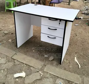 White Black Office Desk