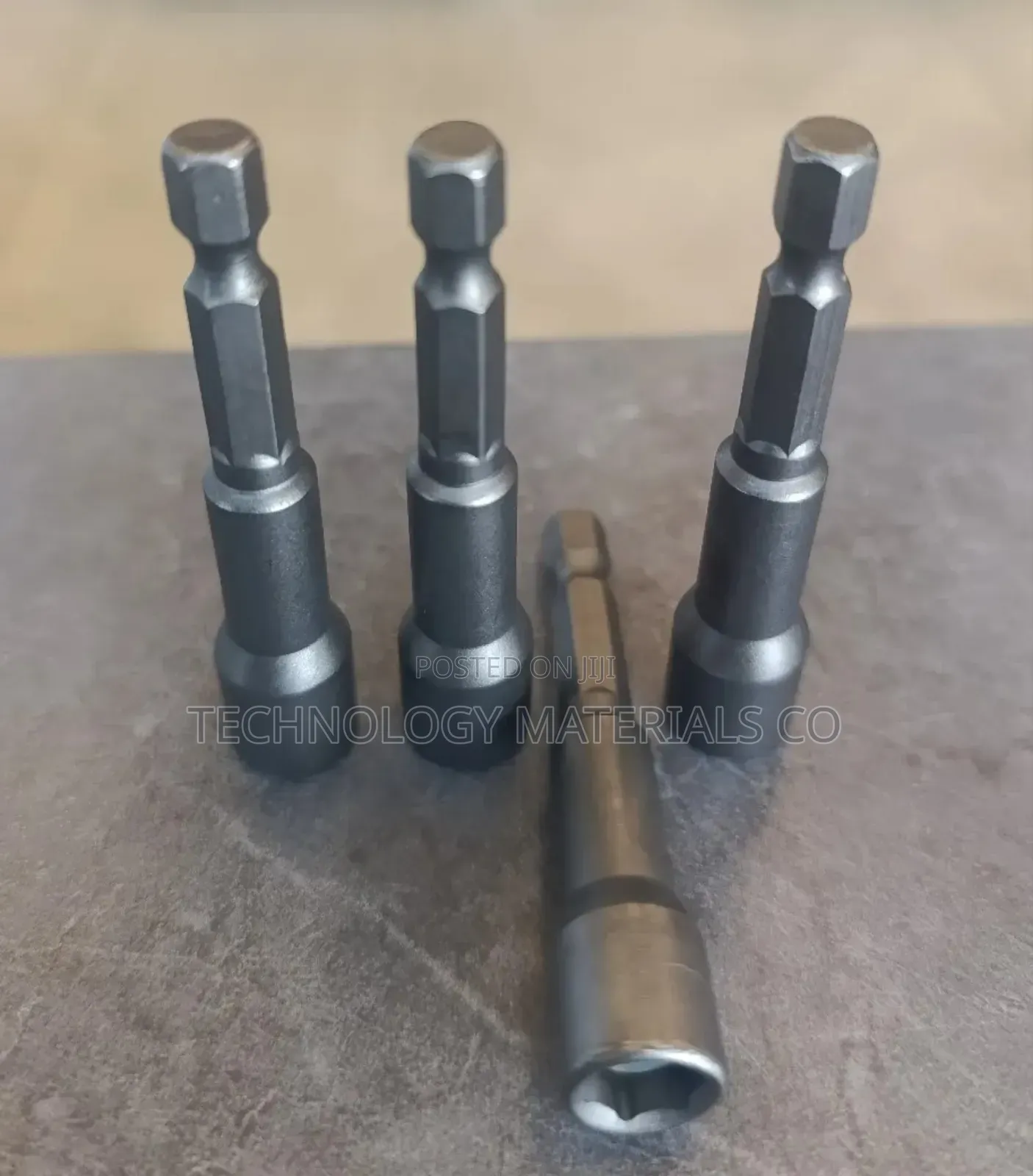 8 × 45mm Nut Setter – Durable Magnetic Socket Bit