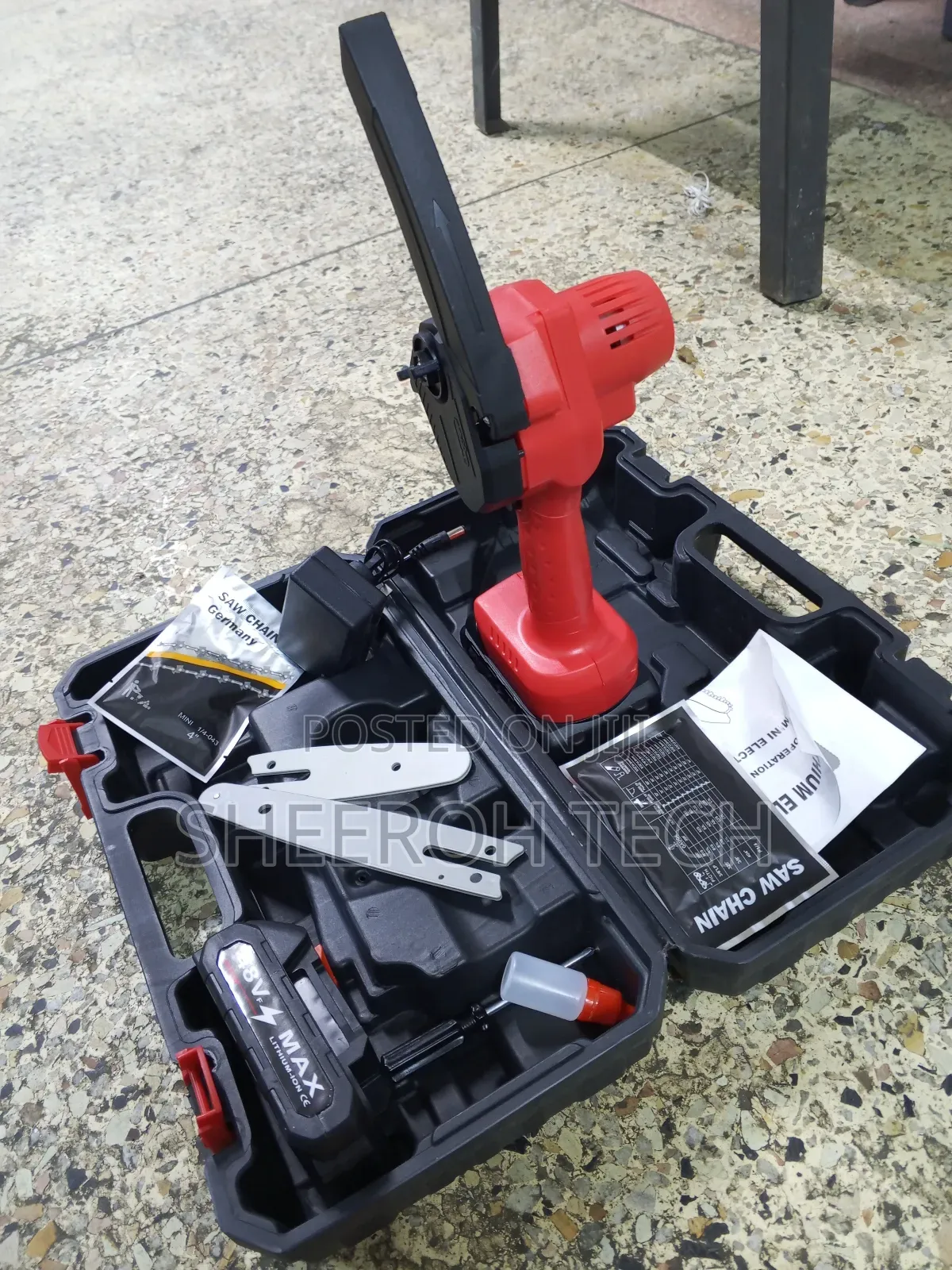 Chainsaw Cordless Machine/Chainsaw