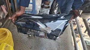 Lexus Nx 300 Headlight