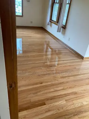 Elegant Laminate Floor Boards | 8mm 12mm | Scratch Resistant