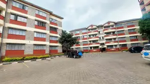 3bdrm Apartment in State House Area for sale