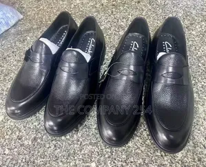 Quality Leather Laceless Slip on Clark Official Loafer Shoes