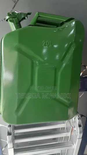 Portable Meta Jerrycan for Petrol and Diesel
