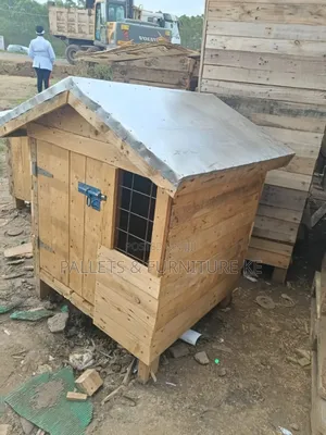 Loyal Guard Wooden Kennel