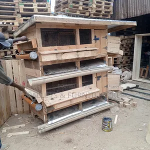Safe Feeder Chicken Cage