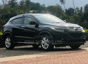 Honda Vezel 1.5 Hybrid 4WD 2018 Black