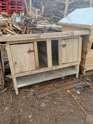Classic Small Rabbit House