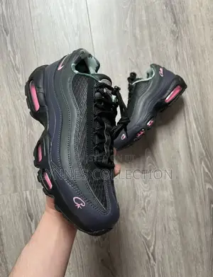 Airmax 95 Og Black Cats ,Black Cat Og Airmax 95 Sizes 38-45