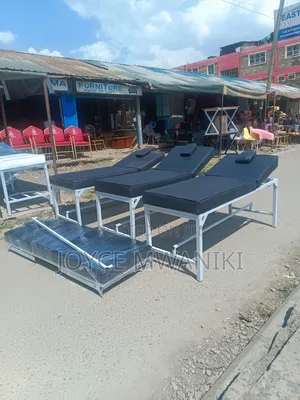 Black N White Massage Bed Foldable
