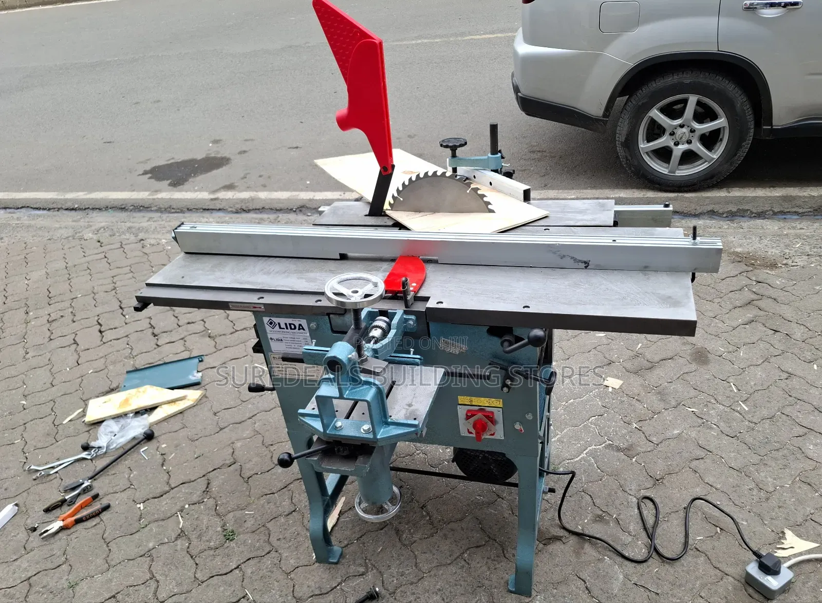 8-in-1 Combined Woodworking Machine.
