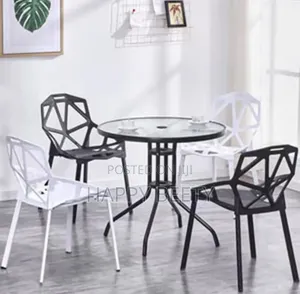 Plastic Outdoor Chairs