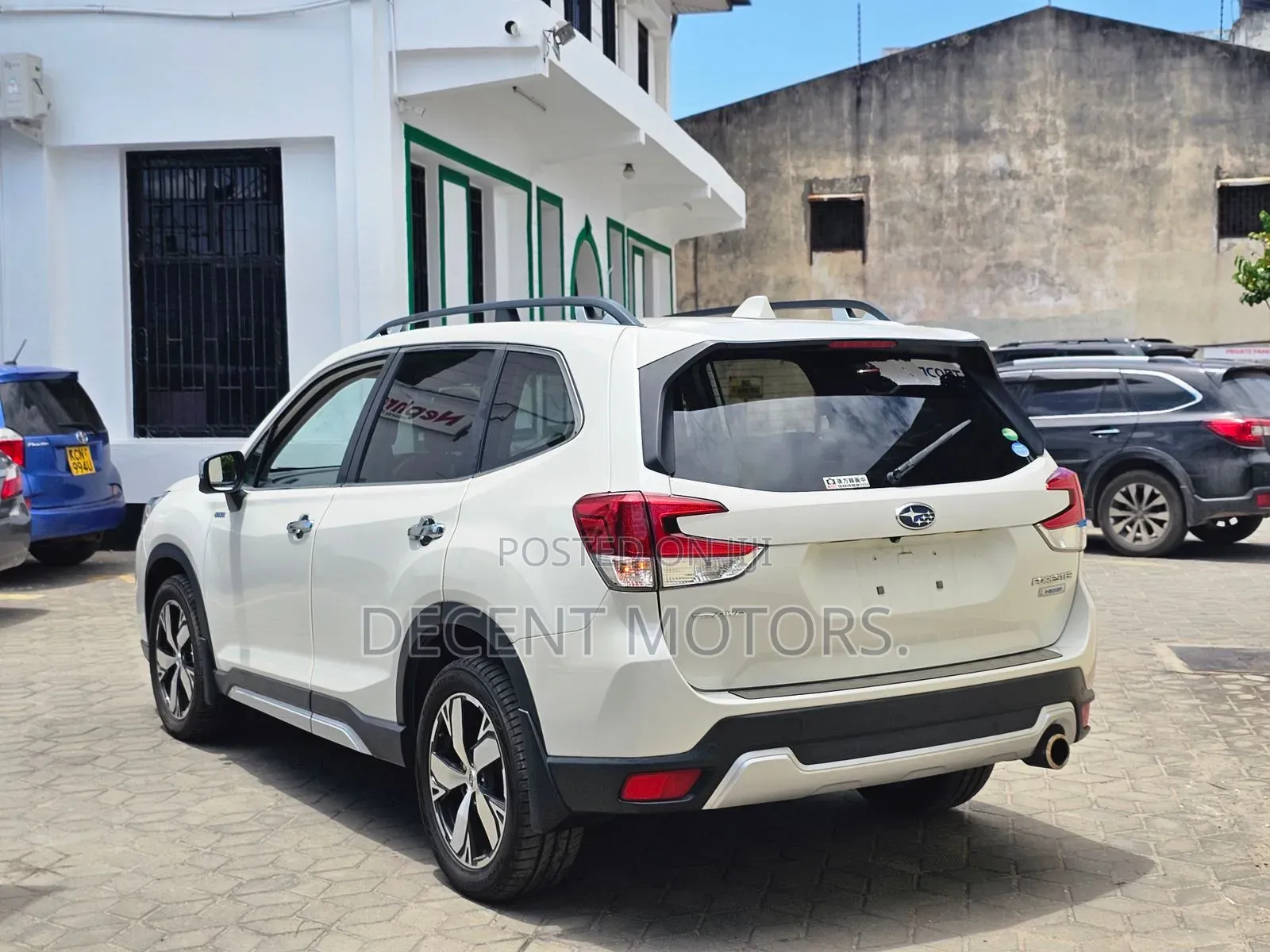 Subaru Forester Premium AWD 2019 White