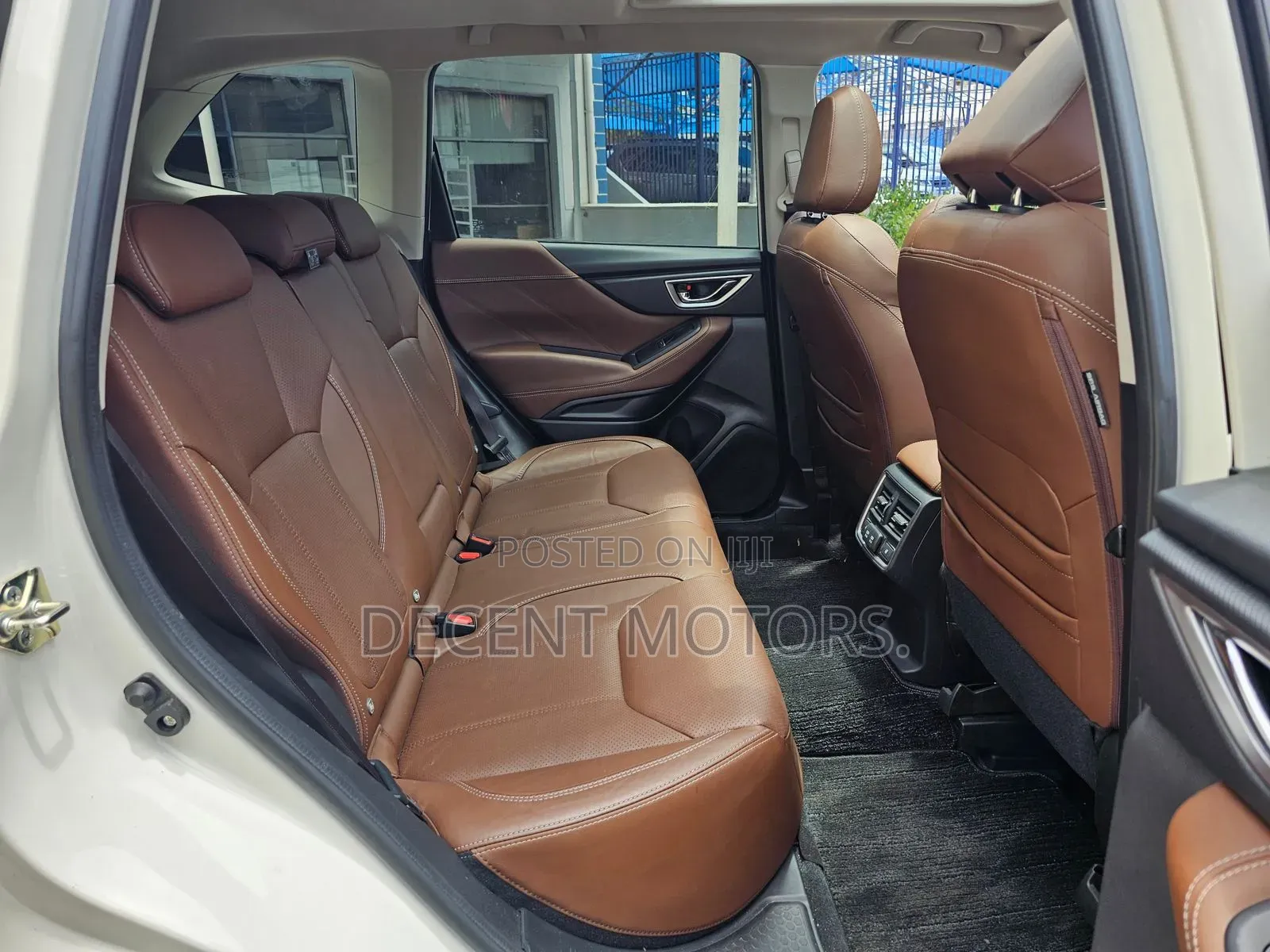 Subaru Forester Premium AWD 2019 White