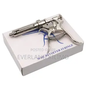 Self Adjusting Livestock Syringe