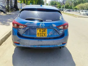 Mazda Axela 2018 Blue