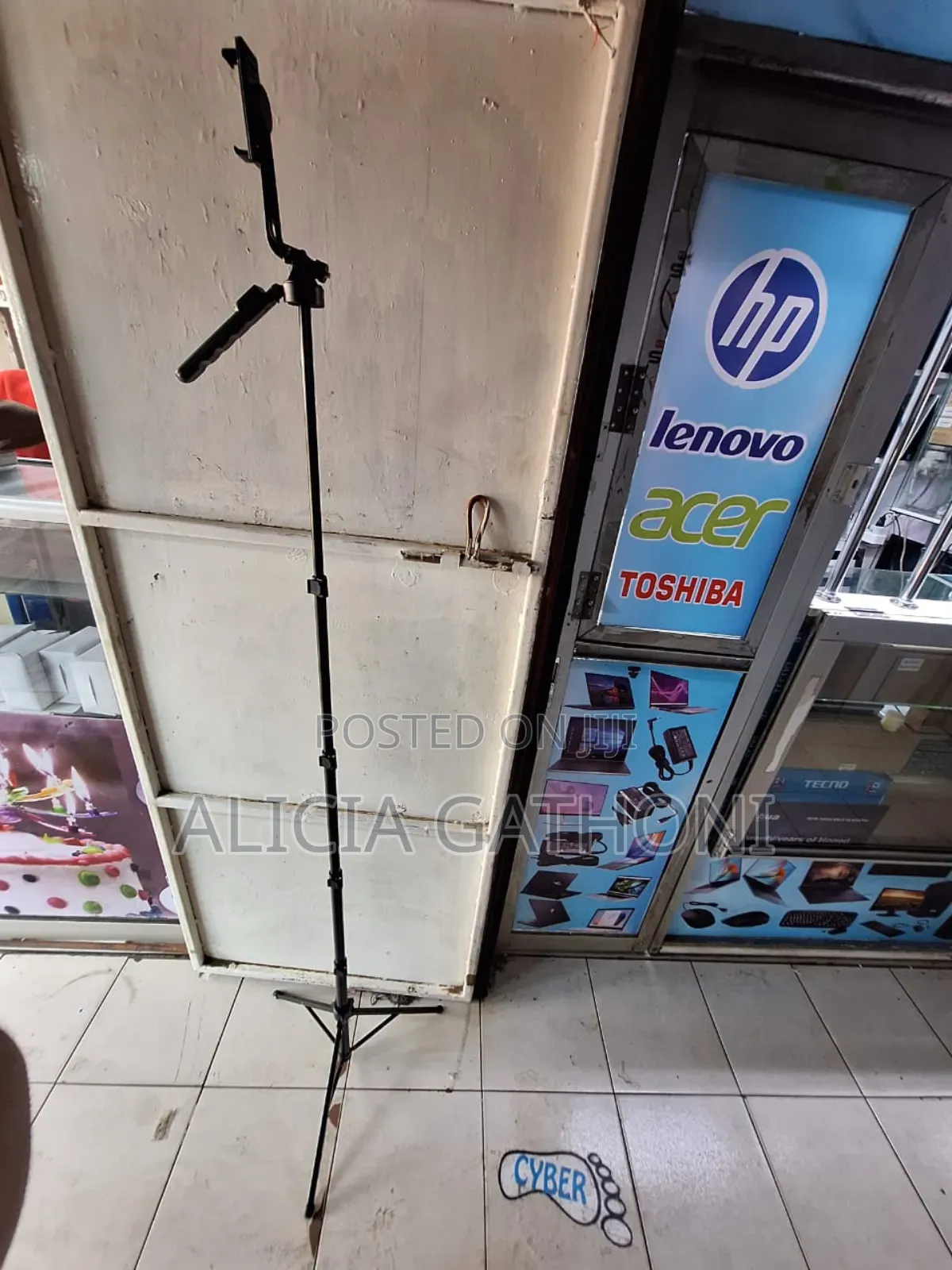 2mtrs Phone Adjustable Tripod With Handle and Bluetooth