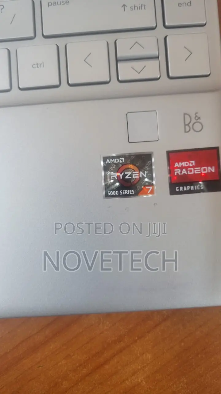 Laptop HP Pavilion 13 8GB AMD Ryzen 7 SSD 512GB