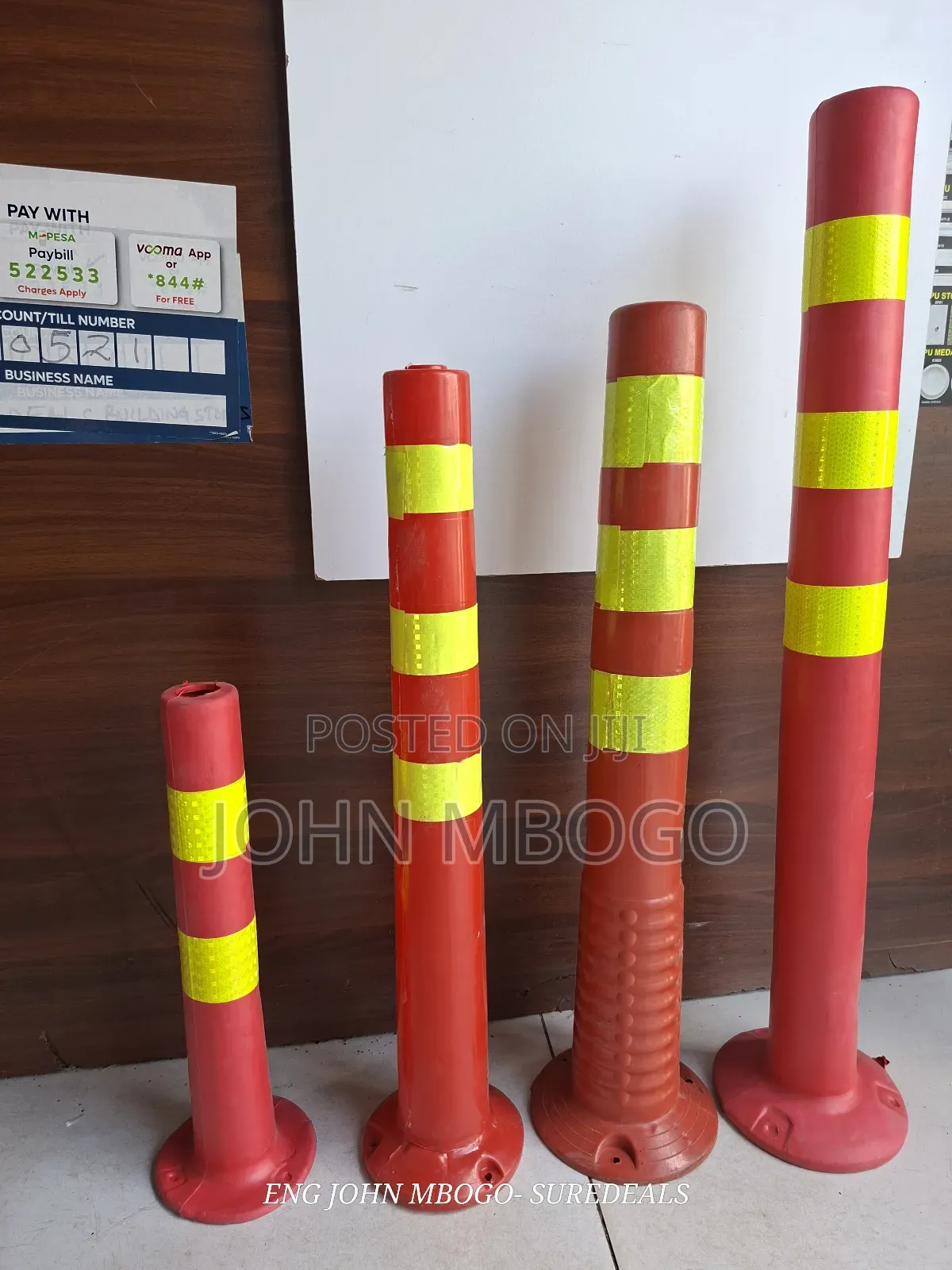 Plastic Traffic Bollard/ Delineators.
