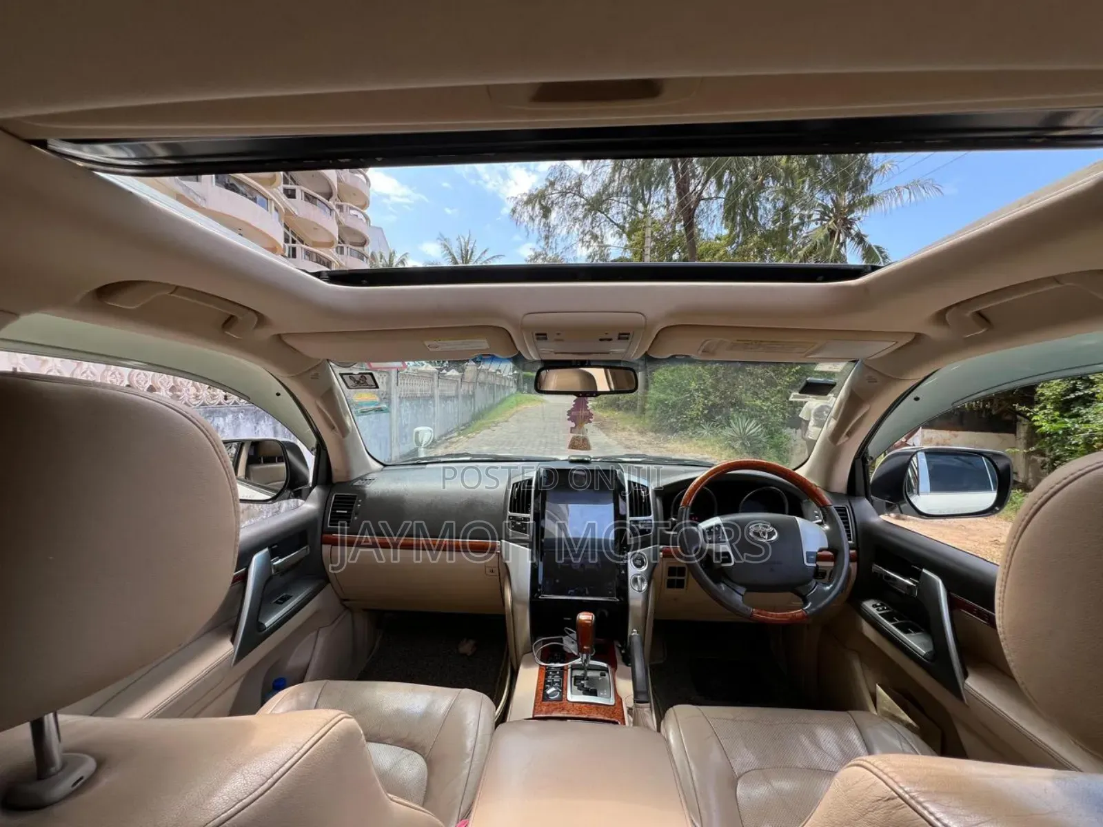 Toyota Land Cruiser 2013
