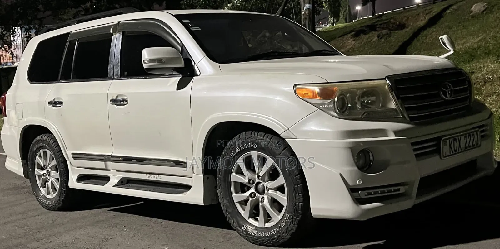 Toyota Land Cruiser 2013