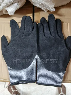 Grey Cut 5 Gloves
