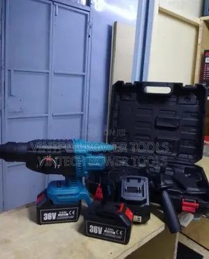 Makita Cordless Rotary Hammer