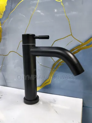 Pilar Tap Black (Longneck)