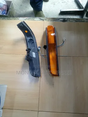 Bumper Reflector Toyota Hiace Shark