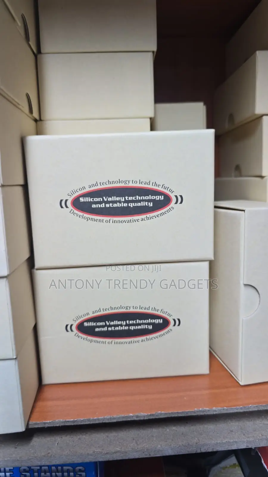 Gf21 Real-time Gps Tracking Device With App Control