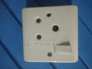Single Socket 15 Amps