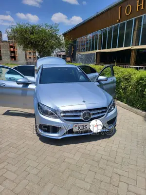Mercedes Benz C180
